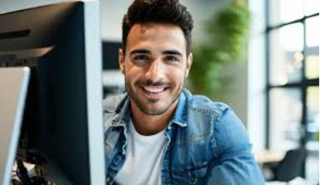 Improving Employee Engagement Through Modern HR Technology