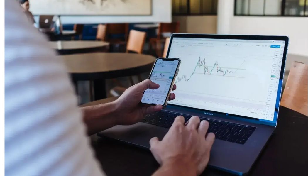 How Remote Desktop Servers Help Forex Traders Maintain Stable Trading Connectivity